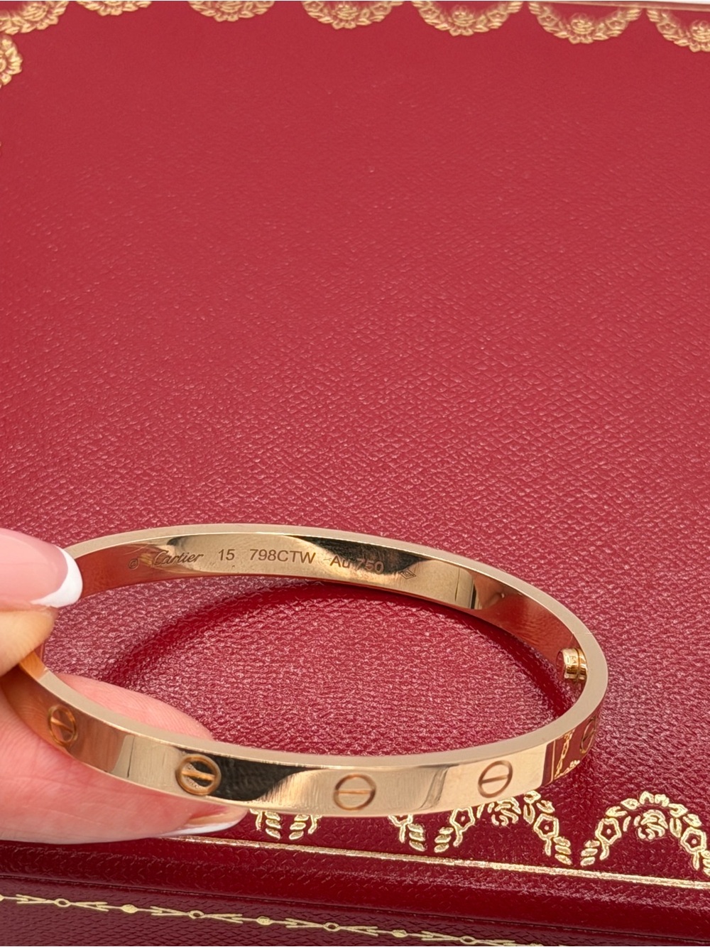 Cartier Rose Gold Love Bracelet MEDIUM - Picture 4 of 4
